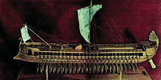 4. Αθηναϊκή τριήρης σε αναπαράσταση (Ναυτικό Μουσείο Αθηνών)
