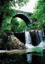 2. Γεφύρι από την εποχή της Ρωμαιοκρατίας στο Ξηροκάμπι Λακωνίας