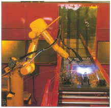 Εικ. 12 Βιομηχανικός ρομποτικός βραχίονας που χρησιμοποιείται για συγκόλληση