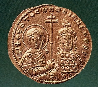 Χρυσό νόμισμα του αυτοκράτορα Νικηφόρου Α΄. Αθήνα, Νομισματικό Μουσείο.