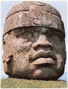 9. Πέτρινο γιγαντιαίο κεφάλι από το Σαν Λορέντζο στο Μεξικό, 1300-700 πχ, τέχνη των Ολικών.
