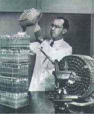 Ο Τ. Σαλκ (Jonas Salk) παρασκεύασε το εμβόλιο κατά της πολιομυελίτιδας στις αρχές της δεκαετίας του ‘50.