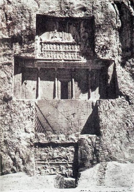 Ο τάφος του Δαρείου Α', στο Νακς -Ι - Ρουστέμ, κοντά στην Περσέπολη. Αρχές του 5ου αιώνα π.Χ.