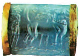 Σφραγιδόλιθοι, εξαίρετα έργα μινωικής μικροτεχνίας. Έμπειροι τεχνίτες φιλοτεχνούσαν πάνω σε πολύτιμους και ημιπολύτιμους λίθους ανάγλυφες μικροσκοπικές παραστάσεις, ιδιαίτερα κατά τη νεοανακτορική περίοδο. (Ηράκλειο Κρήτης, Αρχαιολ. Μουσείο)