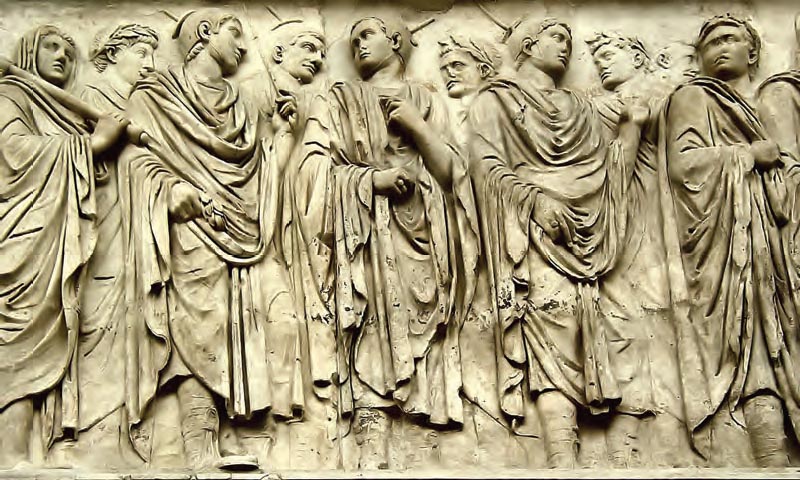 Ανάγλυφος πίνακας από το Βωμό της Ειρήνης (Ara Pacis). Παράσταση πομπής Ρωμαίων αξιωματούχων. Έργο της εποχής του Αυγούστου.