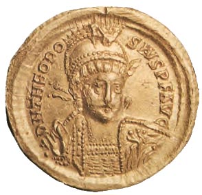 Χρυσό νόμισμα του αυτοκράτορα Θεοδοσίου Α'. Με διάταγμα του ο Χριστιανισμός έγινε επίσημη θρησκεία τον κράτους. (Αθήνα, Νομισματικό Μουσείο) 