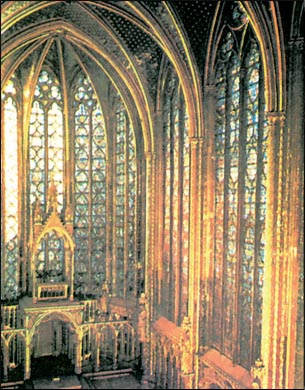 Τα διακοσμημένα με αριστουργηματικά υαλώματα παράθυρα της Sainte-Chapelle στο Παρίσι (ολοκληρώθηκε το 1250).