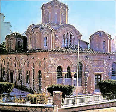 Θεσσαλονίκη, οι Άγιοι Απόστολοι, 1312-1315. Αντιπροσωπευτικό δείγμα παλαιολόγειας εκκλησιαστικής αρχιτεκτονικής.