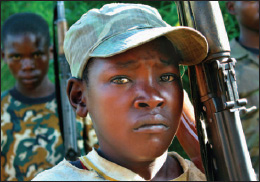 Παιδιά-στρατιώτες:μια από τις σκοτεινότερες πτυχές του πολέμου (Φωτογραφικό Αρχείο Ρόιτερ).