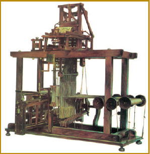 Μηχανοκίνητος αργαλειός που εκτόπισε τις υφάντριες (Universal History of the World, Vol. 12, Golden Press, New York)