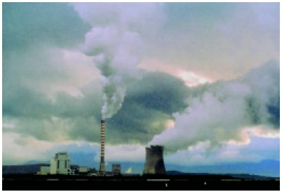 Εικόνα 2.14: Απελευθέρωση τεράστιων ποσοτήτων διοξειδίου του άνθρακα στην ατμόσφαιρα από βιομηχανία