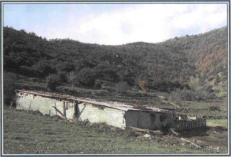 Εικόνα 5-42 Τα αιγοπροβατοστάσια, ένα συνηθισμένο θέαμα στις πλαγιές των λόφων των κτηνοτροφικών περιοχών