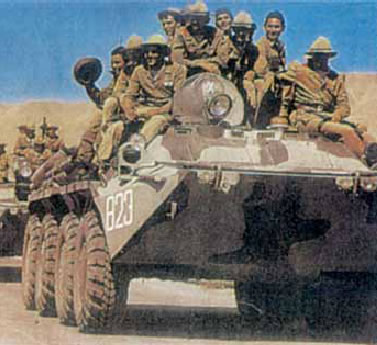 5. Σοβιετικοί αποχωρούν από το Αφγανιστάν, νικημένοι από Αφγανούς αντάρτες.