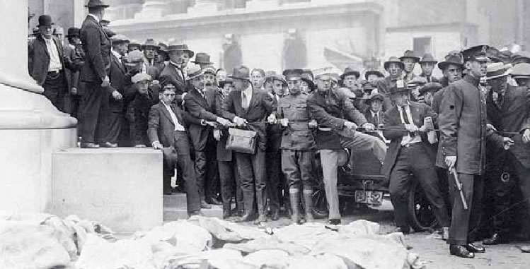 4. Αυτοκτονίες στη Νέα Yόρκη μετά την κατάρρευση του χρηματιστηρίου (κραχ) το φθινόπωρο του 1929.