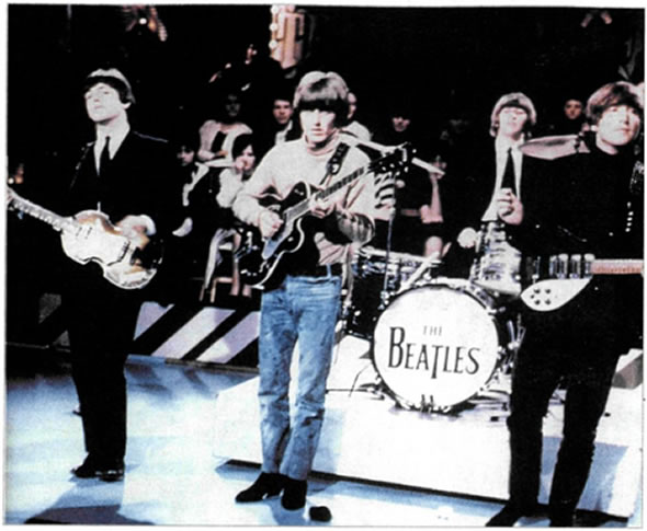 Το ποπ και ροκ συγκρότημα των Μπιτλς (The Beatles) αποτέλεσε έναν από τους σημαντικότερους παράγοντες που καθόρισαν το ύφος και την αισθητική της νεανικής μουσικής στη δεκαετία του 1960. Με μεγάλη αναγνώριση της καλλιτεχνικής τους συνεισφοράς, συνδυασμένης με τεράστια εμπορική επιτυχία, επηρέασαν γενικότερα όχι μόνο τα νεανικά μουσικά πρότυπα της γενιάς τους, αλλά και των νεότερων, μέχρι και σήμερα.